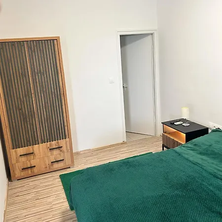 Nosztalgia Balaton Apartmanhaz Daire
