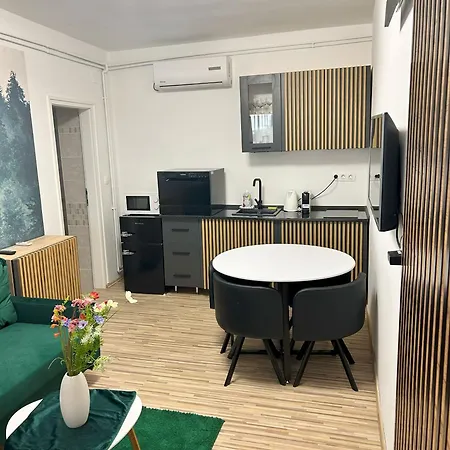 Nosztalgia Balaton Apartmanhaz Daire Vonyarcvashegy
