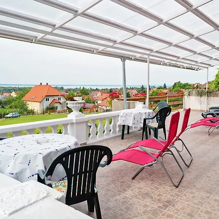 Daire Nosztalgia Balaton Apartmanhaz *
