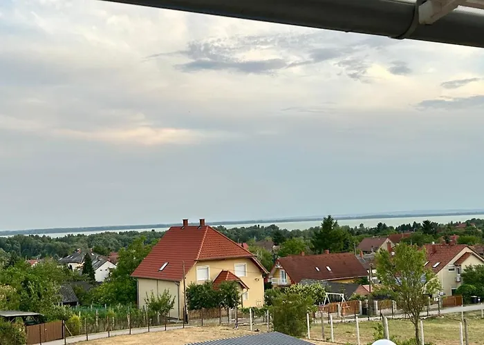 Lägenhet Nosztalgia Balaton Apartmanhaz Vonyarcvashegy